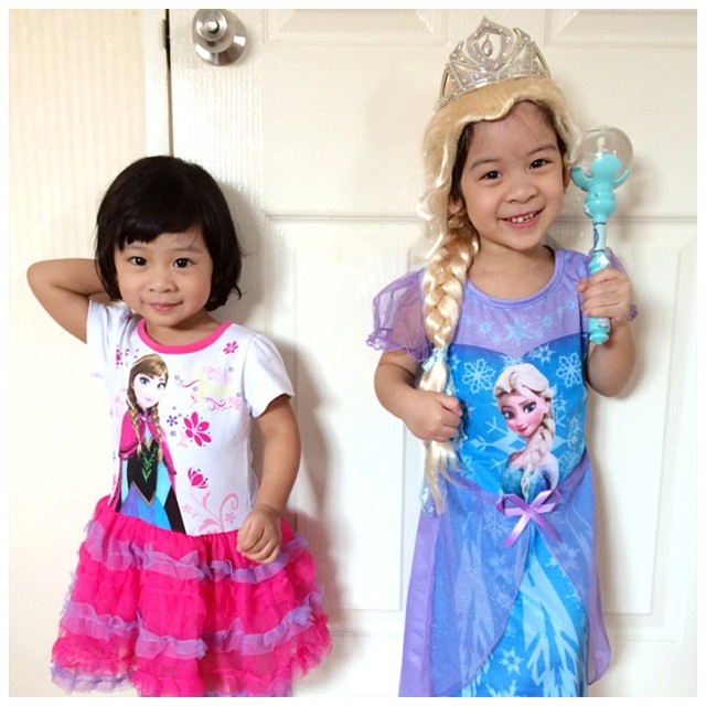 น้องยี่หวา ลูกสาวบร๊ะเจ้าโจ๊ก แปลงโฉมเป็นเอลซ่า น้องยี่หวา ลูกสาวบร๊ะเจ้าโจ๊ก แปลงโฉมเป็นเอลซ่า