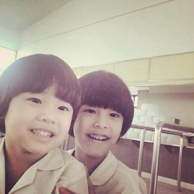 น้องคุน น้องจุน ร่วมงานกีฬาสี อัพเดทภาพลูกชายพ่อเคน - แม่หน่อย น้องคุน น้องจุน ร่วมงานกีฬาสี อัพเดทภาพลูกชายพ่อเคน - แม่หน่อย
