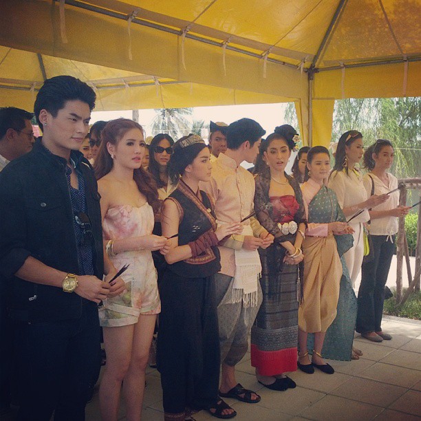 งานบวงสรวงละคร คุ้มนางครวญ งานบวงสรวงละคร คุ้มนางครวญ