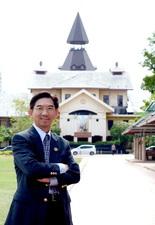 สมคิด เลิศไพฑูรย์ สมคิด เลิศไพฑูรย์