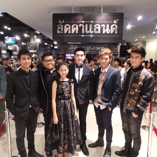 ลัดดาแลนด์ ละครเวที รอบกาล่า ลัดดาแลนด์ ละครเวที รอบกาล่า
