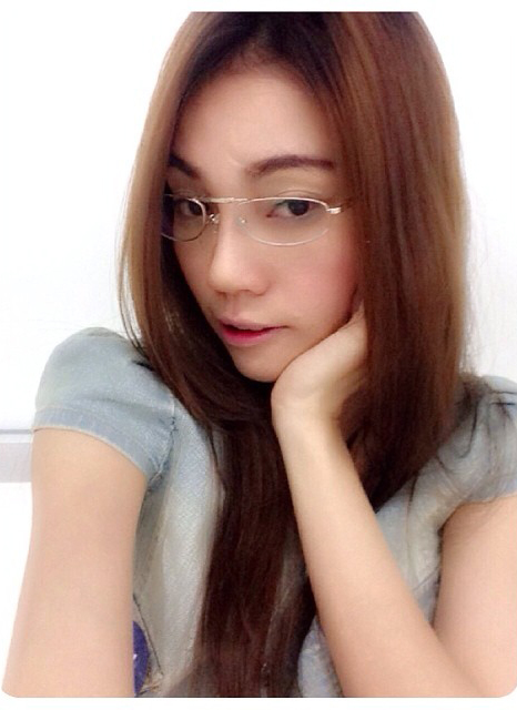 เอมมี่ อมลวรรณ เอมมี่ อมลวรรณ