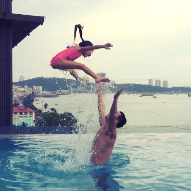 หนิง ศรัยฉัตร โบ๊ท จามร น้องเบลล่า ยกครอบครัวเที่ยวพัทยา หนิง ศรัยฉัตร โบ๊ท จามร น้องเบลล่า ยกครอบครัวเที่ยวพัทยา