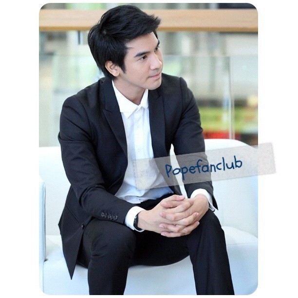 โป๊ป ธนวรรธน์ โป๊ป ธนวรรธน์