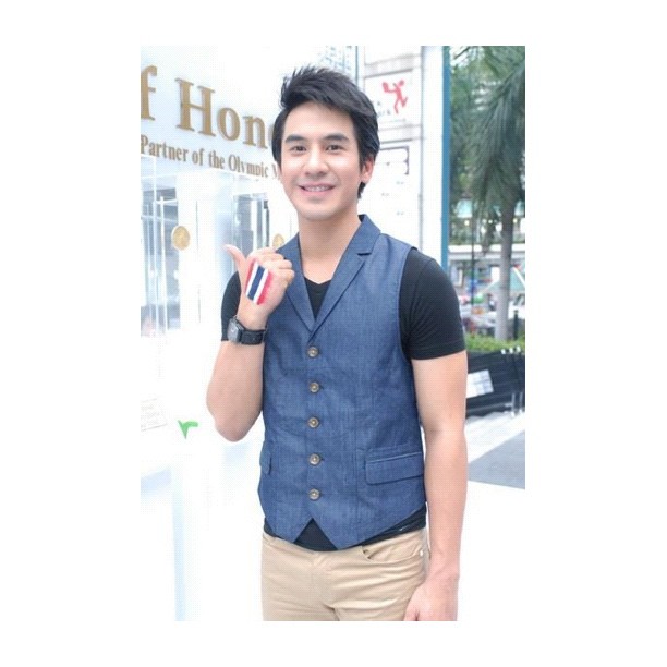 โป๊ป ธนวรรธน์ โป๊ป ธนวรรธน์