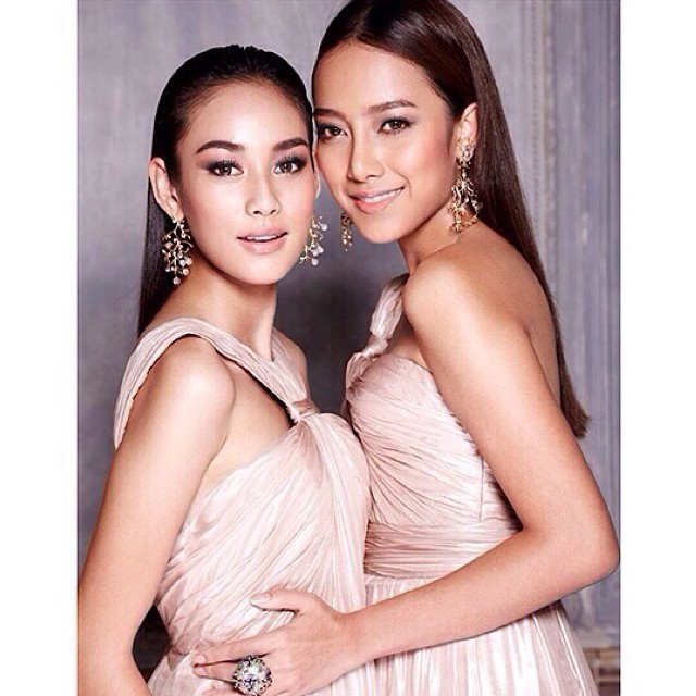 นาว ทิสานาฏ เปรี้ยว ทัศนียา บนปกพลอยแกมเพชร นาว ทิสานาฏ เปรี้ยว ทัศนียา บนปกพลอยแกมเพชร