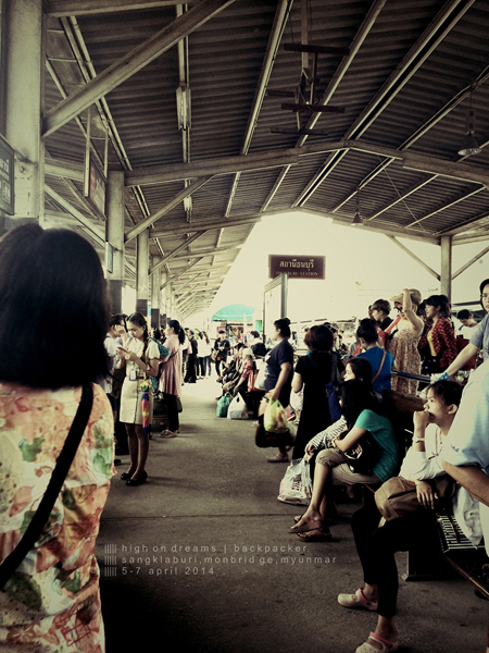 สะพายเป้ นั่งรถไฟฟรี ลุยเดี่ยวเที่ยวสังขละบุรี สะพายเป้ นั่งรถไฟฟรี ลุยเดี่ยวเที่ยวสังขละบุรี