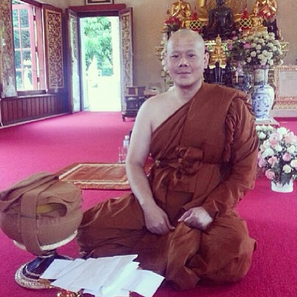 เป๊ก สัณชัย เองตระกูล เป๊ก สัณชัย เองตระกูล