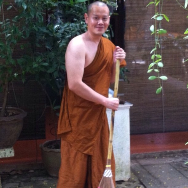 เป๊ก สัณชัย เองตระกูล เป๊ก สัณชัย เองตระกูล