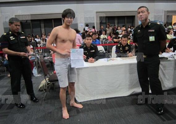 ดาราเกณฑ์ทหาร 2557 ดาราเกณฑ์ทหาร 2557