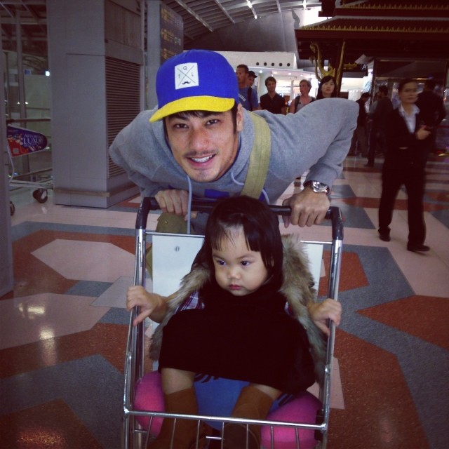 บอย ปกรณ์ พาครอบครัว เที่ยวปารีส บอย ปกรณ์ พาครอบครัว เที่ยวปารีส