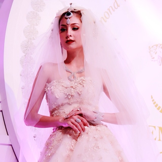 ขวัญ อุษามณี ขวัญ อุษามณี