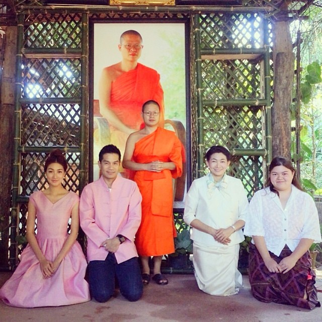 แพนเค้ก สารวัตรหมี ร่วมทำบุญงานกฐินล้านนาที่เชียงราย แพนเค้ก สารวัตรหมี ร่วมทำบุญงานกฐินล้านนาที่เชียงราย