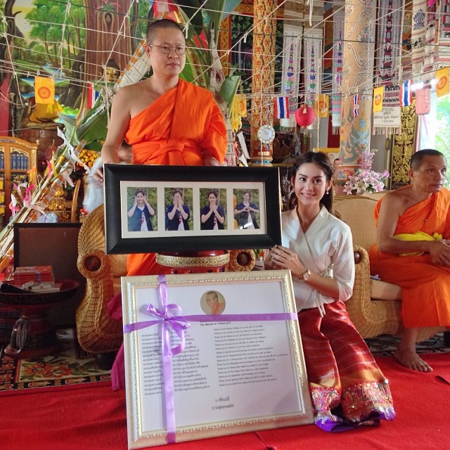 แพนเค้ก สารวัตรหมี ร่วมทำบุญงานกฐินล้านนาที่เชียงราย แพนเค้ก สารวัตรหมี ร่วมทำบุญงานกฐินล้านนาที่เชียงราย