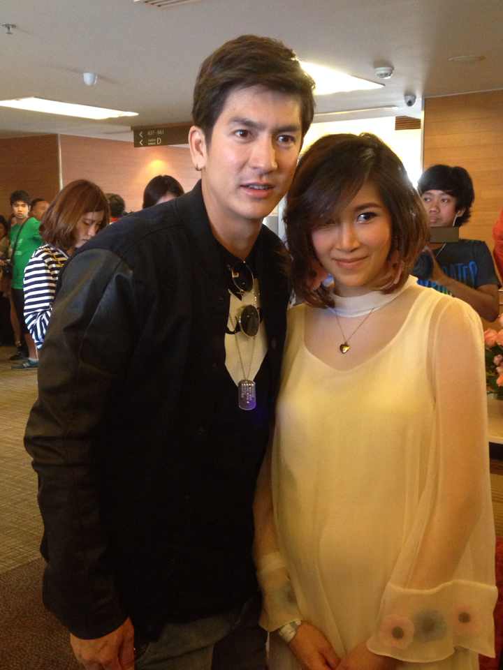 ติ๊ก เจษฎาภรณ์ พีช สิตมน แถลงข่าวหลังคลอดลูกชาย ตั้งชื่อ น้องเต๊นท์ ติ๊ก เจษฎาภรณ์ พีช สิตมน แถลงข่าวหลังคลอดลูกชาย ตั้งชื่อ น้องเต๊นท์