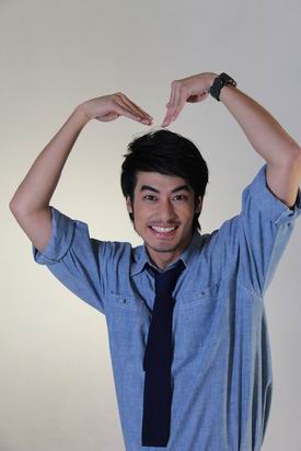 เอ๊ะ จิรากร MV เพลง ไม่ใช่ความลับแต่ยังบอกไม่ได้