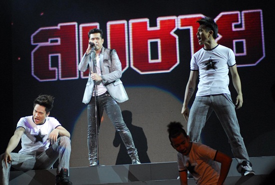 คอนเสิร์ต ลิฟท์ ออย
