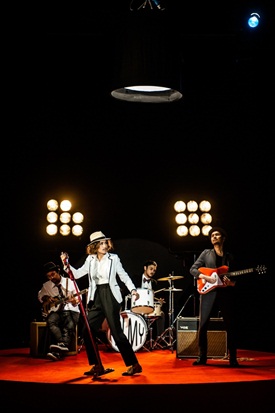 ปาล์มมี่ MV เพลง Shy Boy