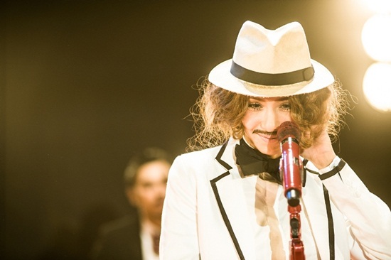ปาล์มมี่ MV เพลง Shy Boy