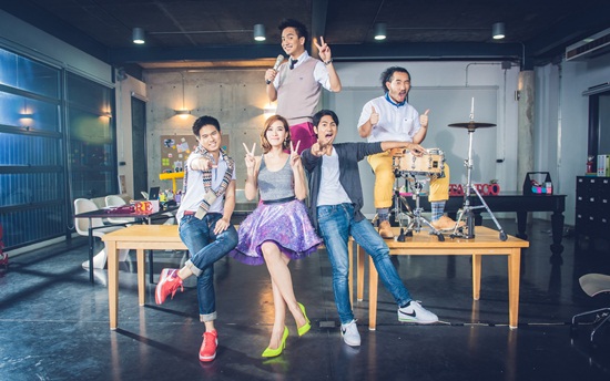 Tattoo Colour MV เพลง ยกมือ
