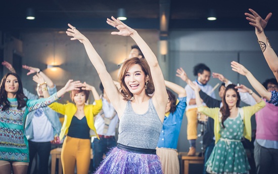 Tattoo Colour MV เพลง ยกมือ