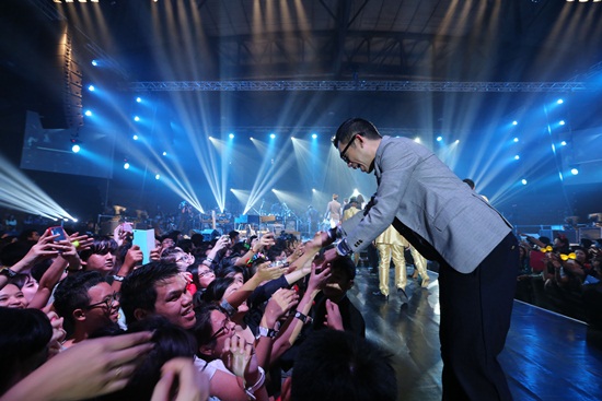 เลิฟอิส อันปลั๊ก เล็ก! จน! เวอร์! 4D เลิฟอิส อันปลั๊ก เล็ก! จน! เวอร์! 4D