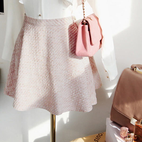 กระโปรงทรงสวิง