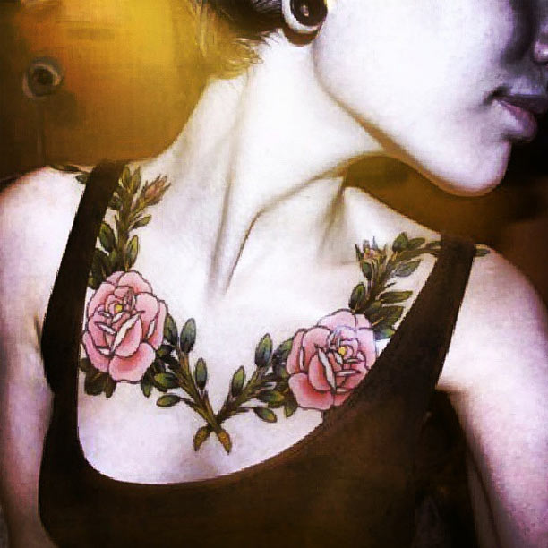 สักหน้าอกสวยๆ