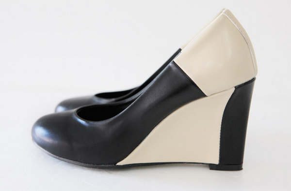 รองเท้าหนังผู้หญิง