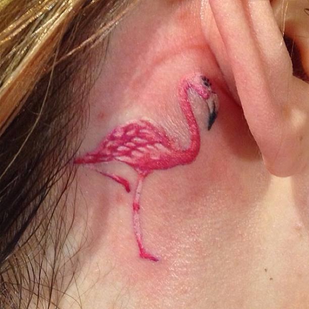 รอยสักหลังหู