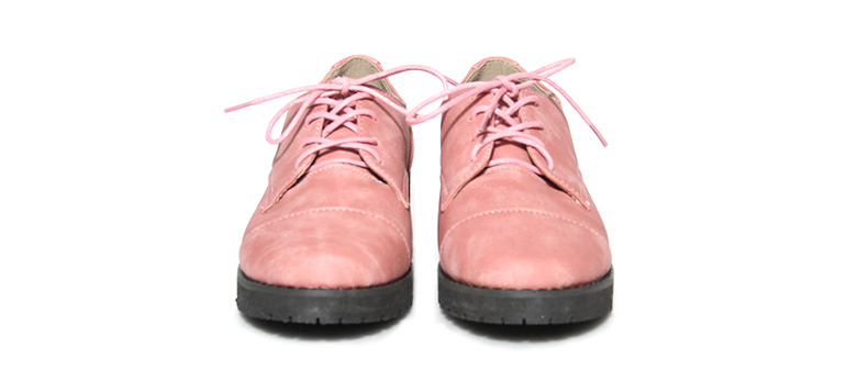 รองเท้าหนังผู้หญิง