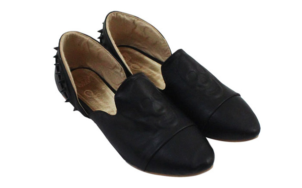 รองเท้าหนังผู้หญิง