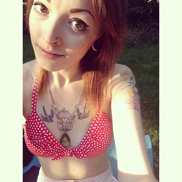 สักหน้าอกสวยๆ