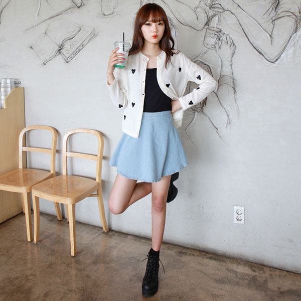 กระโปรงทรงสวิง