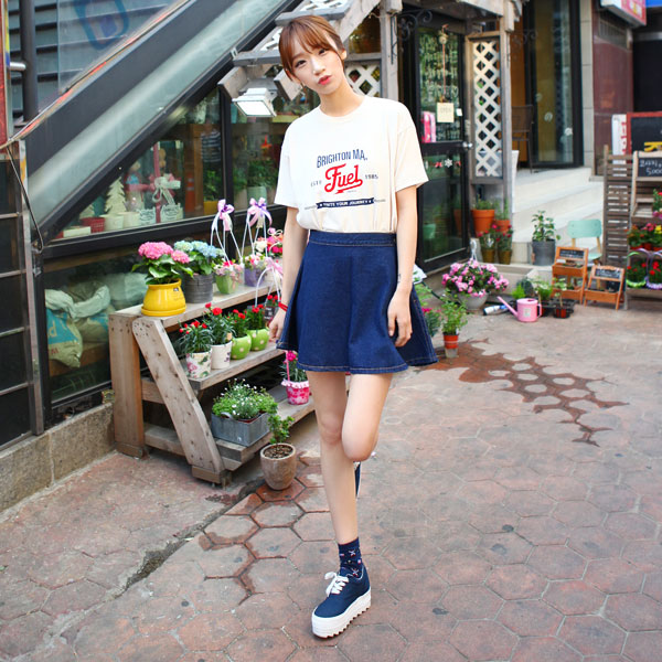 กระโปรงทรงสวิง