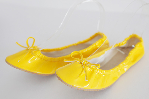 รองเท้าหนังผู้หญิง