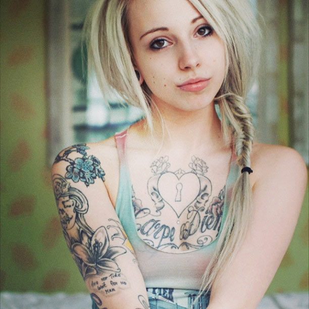 สักหน้าอกสวยๆ