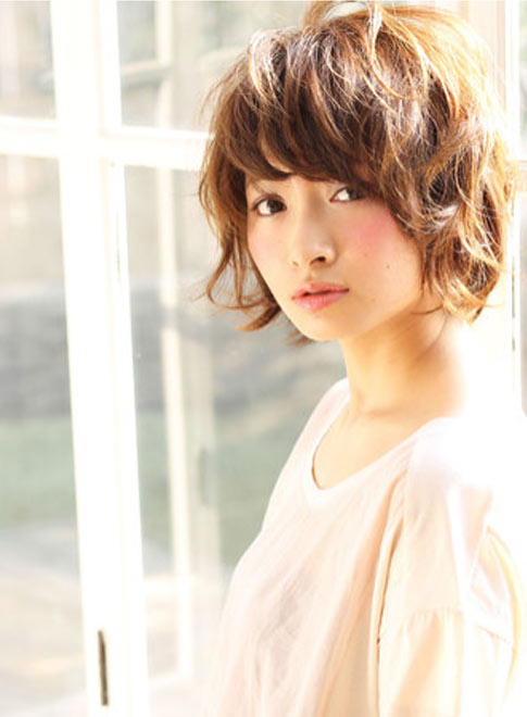 ทรงผมสั้น เซอร์ๆ ผู้หญิง