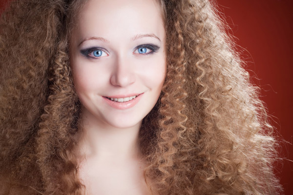 ทรงผมคนผมหยิก