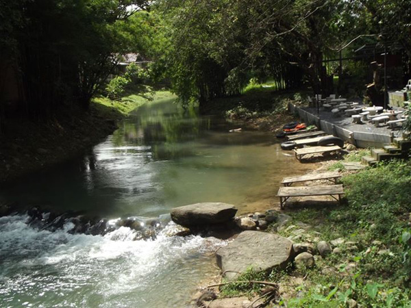 ที่พักริมน้ำ ที่พักริมน้ำ
