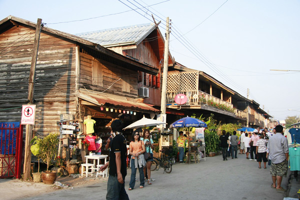 สถานที่ท่องเที่ยวสุดฮิตแห่งปี 2556 สถานที่ท่องเที่ยวสุดฮิตแห่งปี 2556