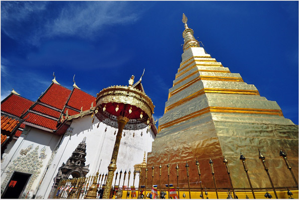 นมัสการพระธาตุช่อแฮ เมืองแพร่แห่ตุงหลวง นมัสการพระธาตุช่อแฮ เมืองแพร่แห่ตุงหลวง