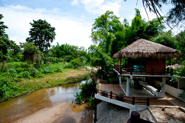 ที่พักริมน้ำ ที่พักริมน้ำ
