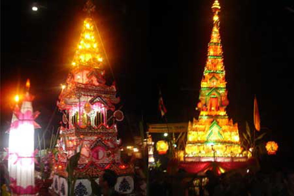 ประเพณีเดือนตุลาคม ประเพณีเดือนตุลาคม