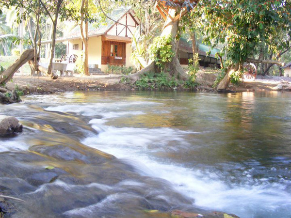 ที่พักริมน้ำ ที่พักริมน้ำ