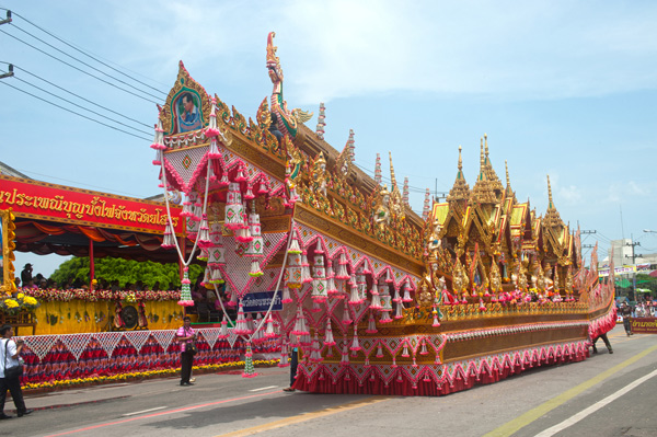 ประเพณีบุญบั้งไฟยโสธร ประจำปี 2557 ประเพณีบุญบั้งไฟยโสธร ประจำปี 2557