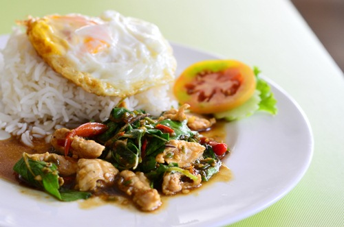 ผัดกะเพรา ผัดกะเพรา