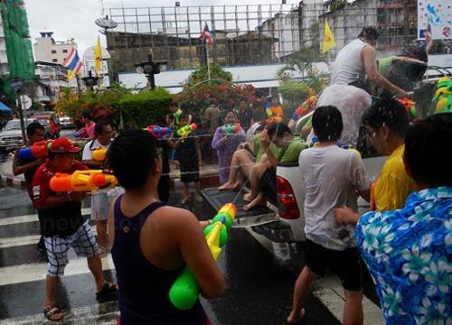 วันสงกรานต์