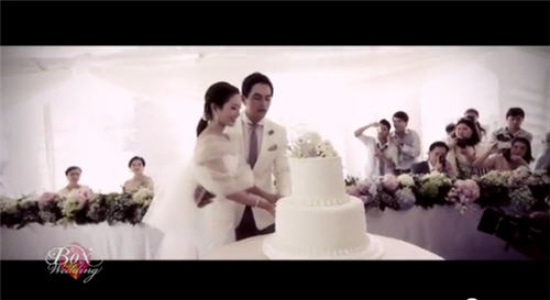 งานแต่ง แอฟ สงกรานต์