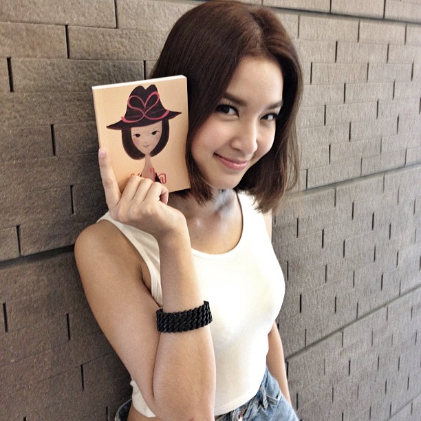 โม มนชนก โม มนชนก